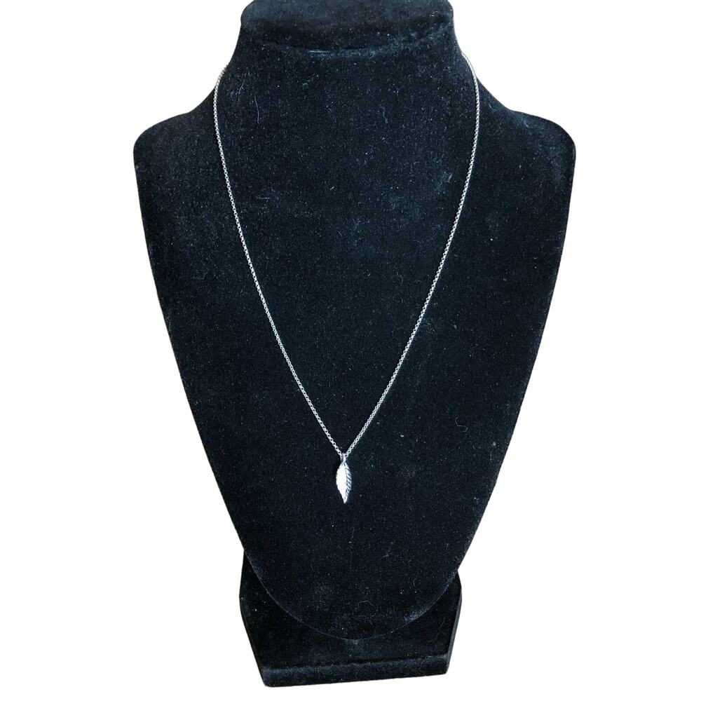 Lia Sophia Women's Silver Plated Single Leaf Pendant Chain Necklace